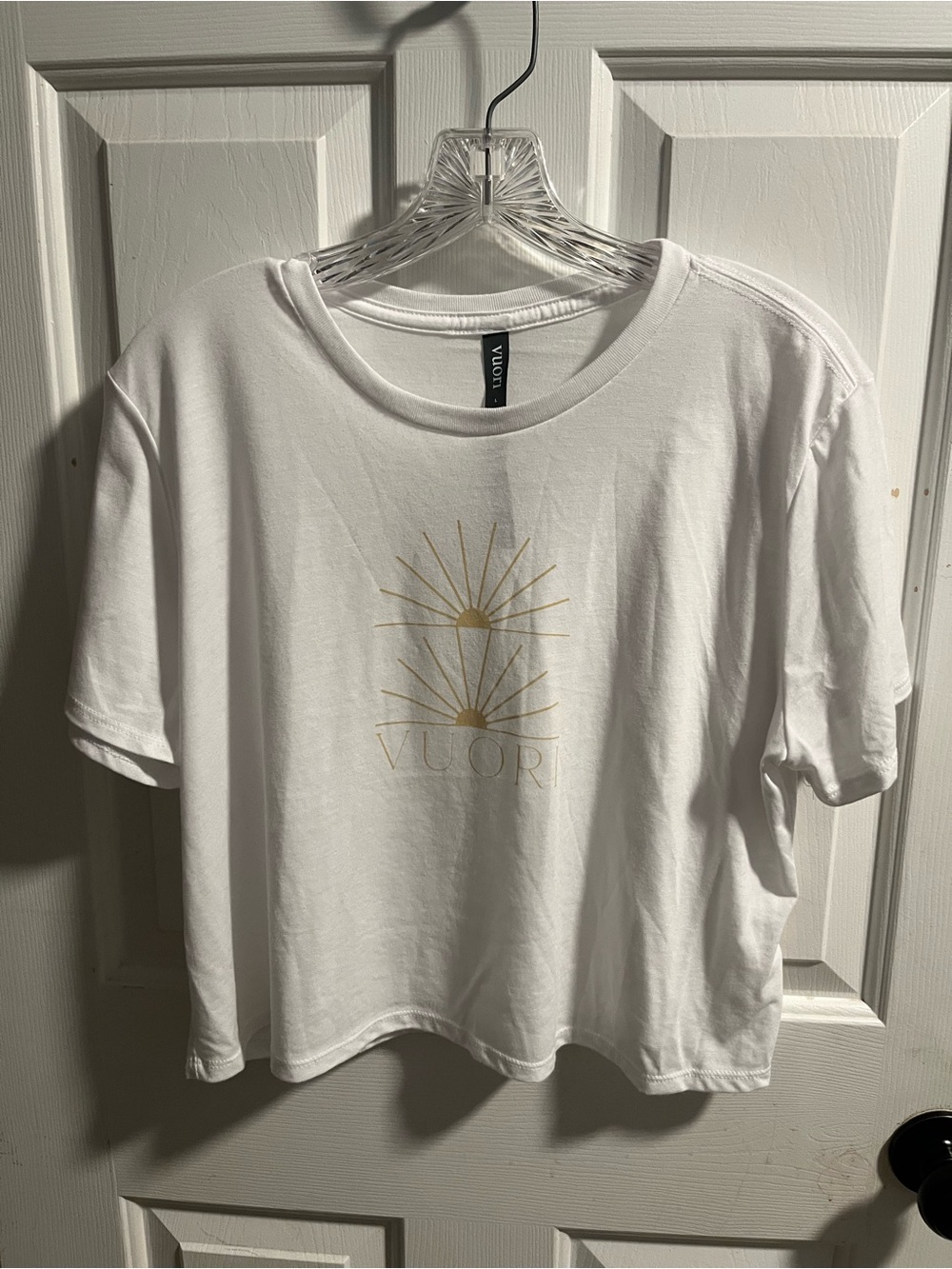 💞 LIKE NEW Vuori Coast Modern Cropped Tee - White - Sz Large
